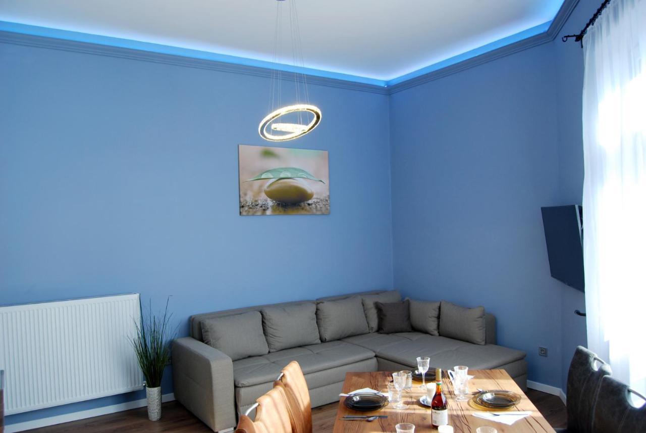 בודפשט Luxurious Apartment With Balconies In Downtown Bp מראה חיצוני תמונה