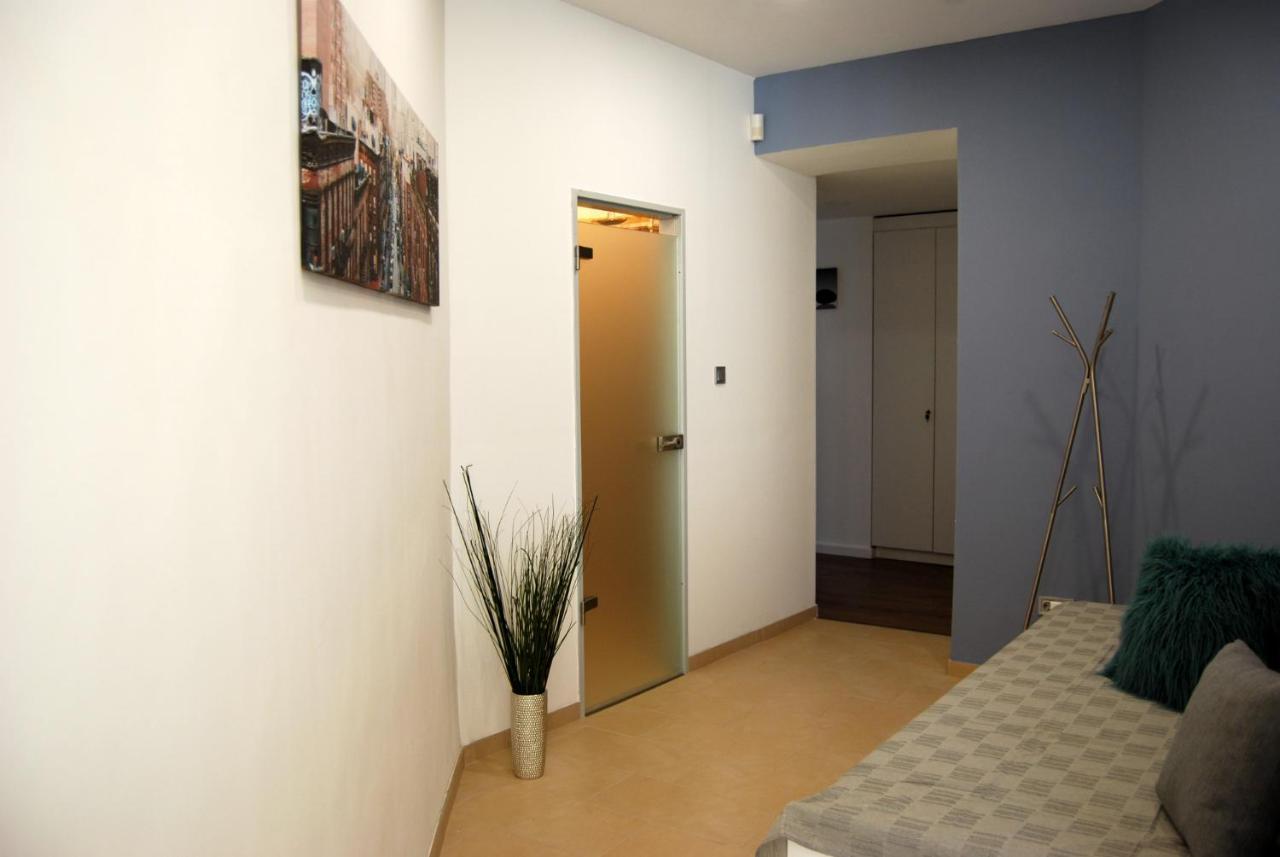 בודפשט Luxurious Apartment With Balconies In Downtown Bp מראה חיצוני תמונה